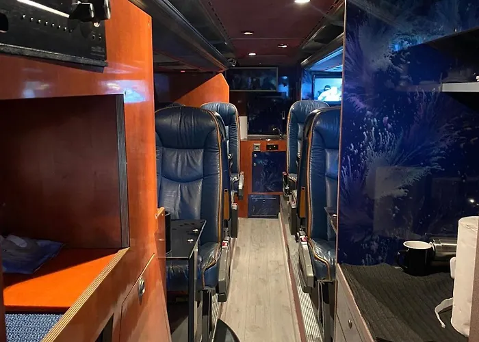 Bus Hotel On The Go